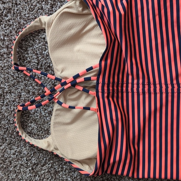 Lululemon Free To Be Tank Top Classic Stripe Size 6 - Picture 9 of 10